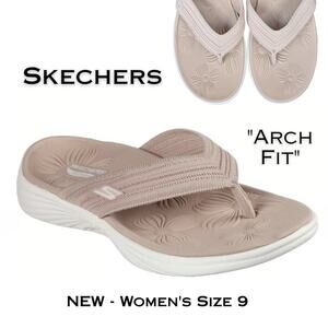Skechers Arch Fit On The GO Sandals Womens 9 Taupe Knit Thong Flip Flops NEW